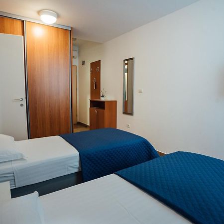 Sobe Rooms Nataly Сежана Екстер'єр фото
