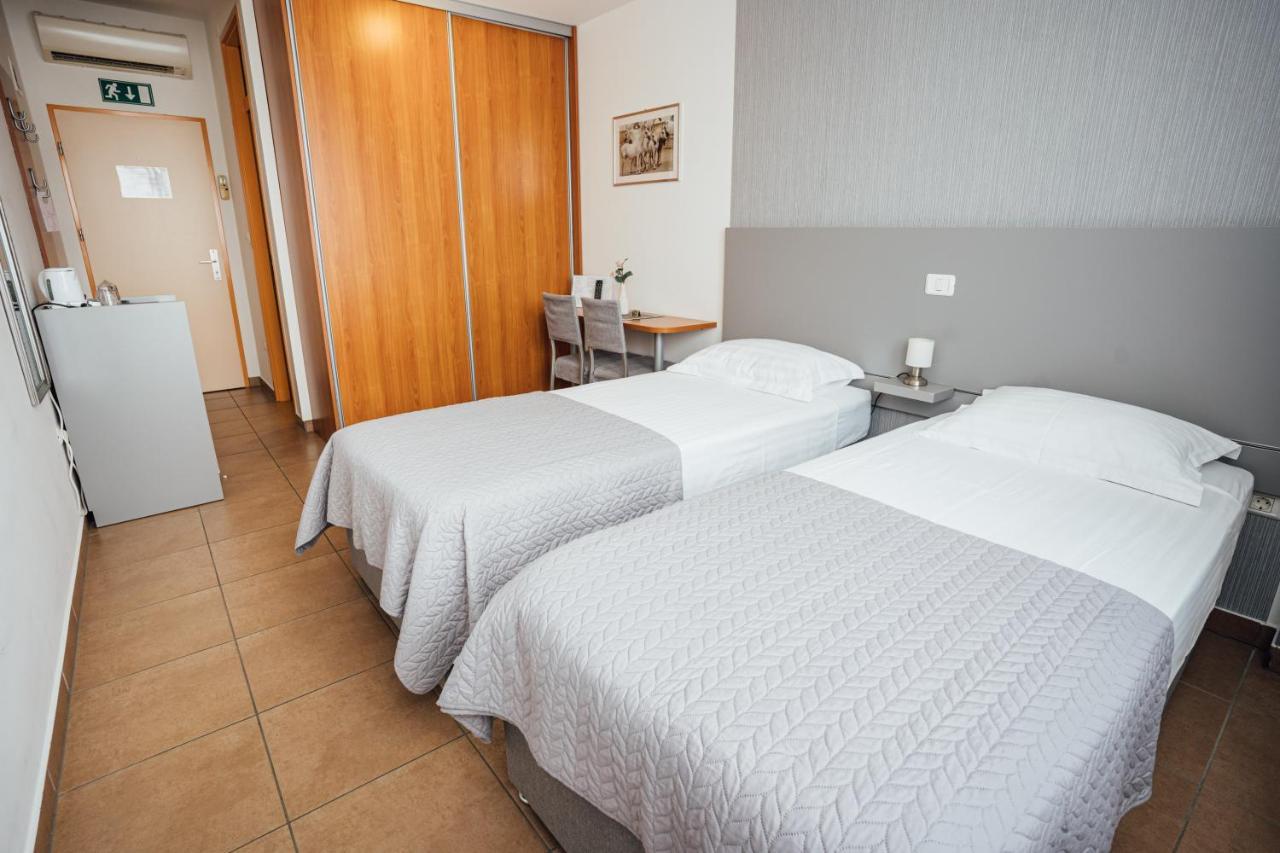 Sobe Rooms Nataly Сежана Екстер'єр фото