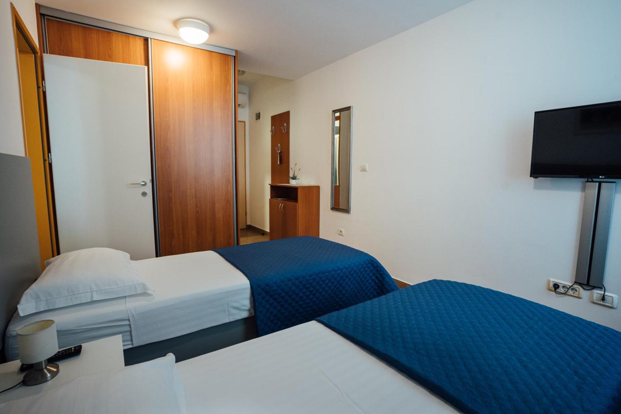 Sobe Rooms Nataly Сежана Екстер'єр фото